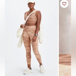 Fabletics nude camo legging set (like new!!)